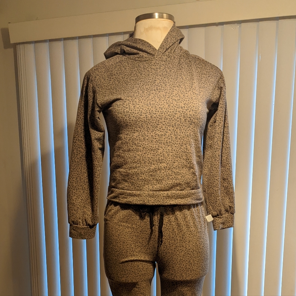 Matching loungewear set in a subtle leopard